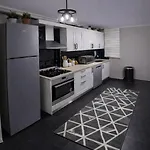 Venera Osmanbey Apartment *